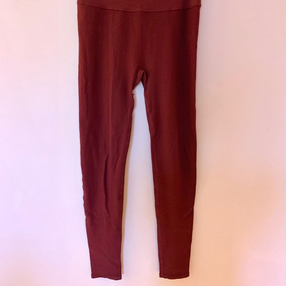 Fabletics leggings - Picture 3 of 3